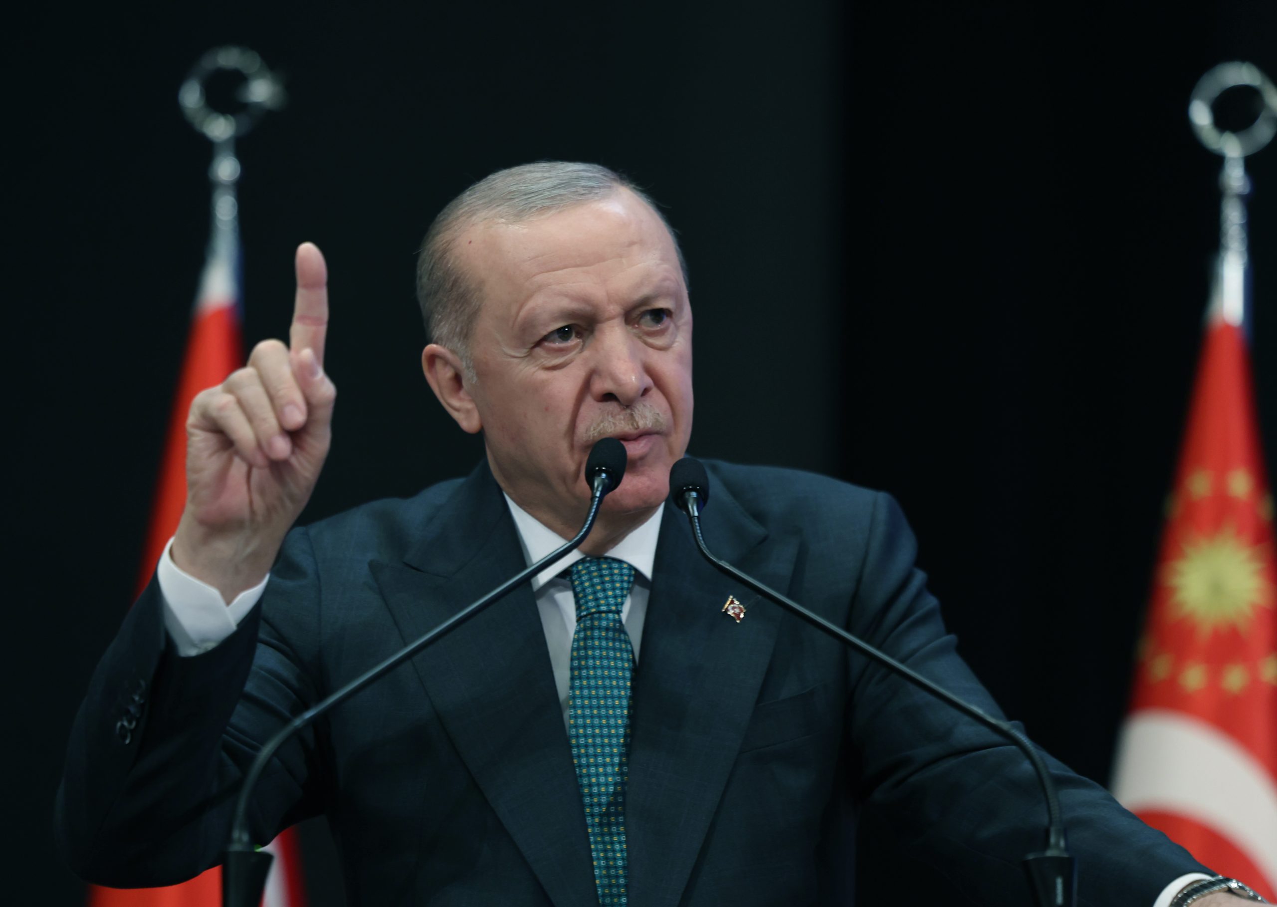 Erdoğan: Muhalefetin yaptığıyla ilgilenmiyoruz, aralarındaki kavganın tarafı asla değiliz